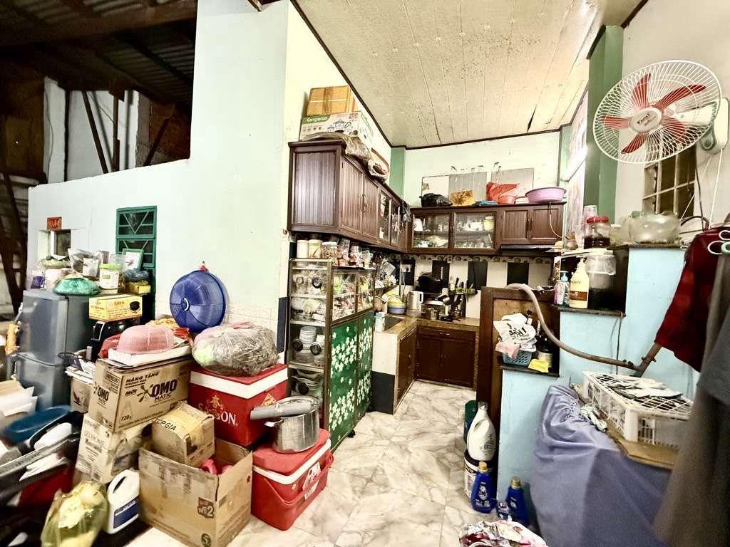 Bán nhà đầu tư lại diện tích lớn 86m  ,hẻm 4 m , huỳnh đinh hai
