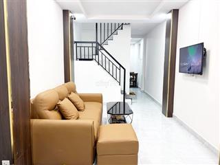 Bán nhà vuông a4 mới vào ở liền