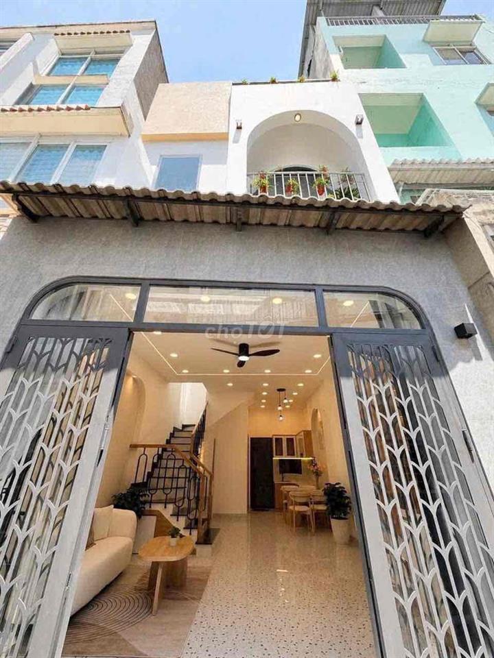 Nhà 4,5m x 10m Vuông Vức 45m2 gồm  3 phòng ngủ Đuờng Bùi Đình Tuý