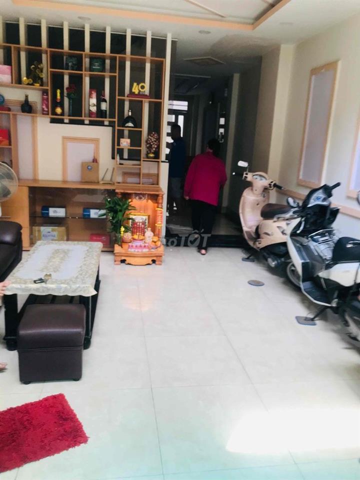 Nhà Hẽm Xe Hơi 4,2m x 13m gồm 3Lầu S.T 6phòng Đường Trần Bình Trọng