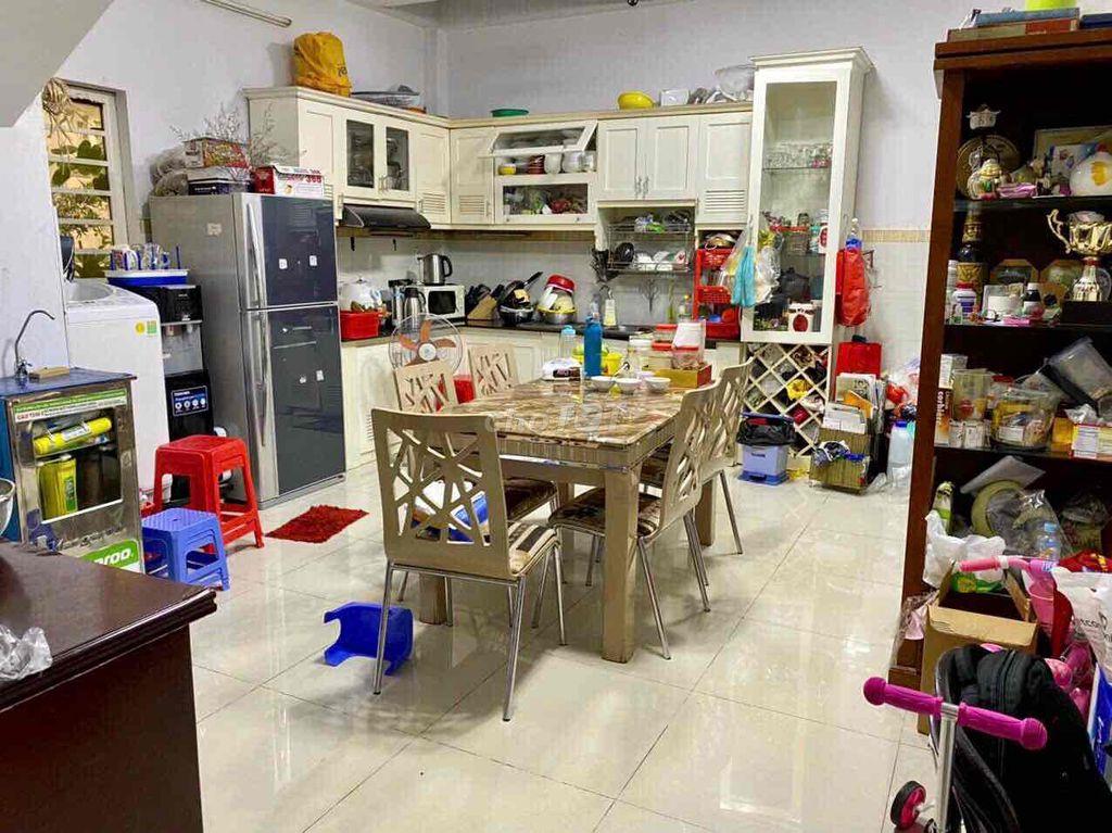 nhà Hẽm Xe Hơi 6m: Đuờng Hoàng Hoa Thám 4,8m x 14m Trệt 2Lầu S.Thuợng