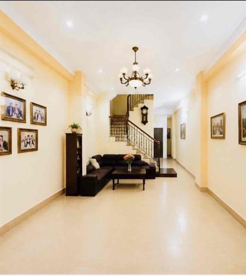 Hẽm Xe Hơi 8m Đuờng/ Đoàn Thị Điểm 4m x 13m Gồm 3Lầu Sân Thuợng
