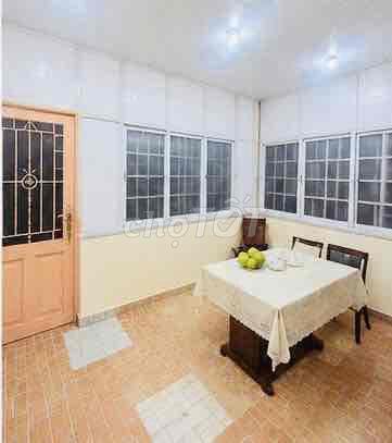 Hẽm Xe Hơi 8m Đuờng/ Đoàn Thị Điểm 4m x 13m Gồm 3Lầu Sân Thuợng