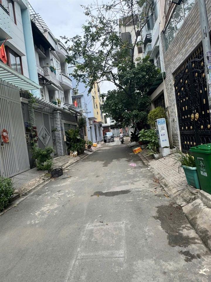 Chủ định cư bán nhà ngay ĐH Văn Lang Đặng Thùy Trâm -Bình Lợi 4 Tầng
