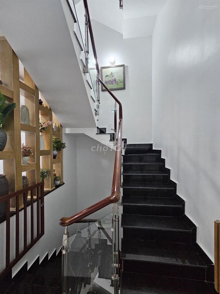 Chủ Ngộp !Bán nhà ở mới cứng HXH Lê Quang Định sẵn 5 Tầng 70m2 11,8 Tỷ