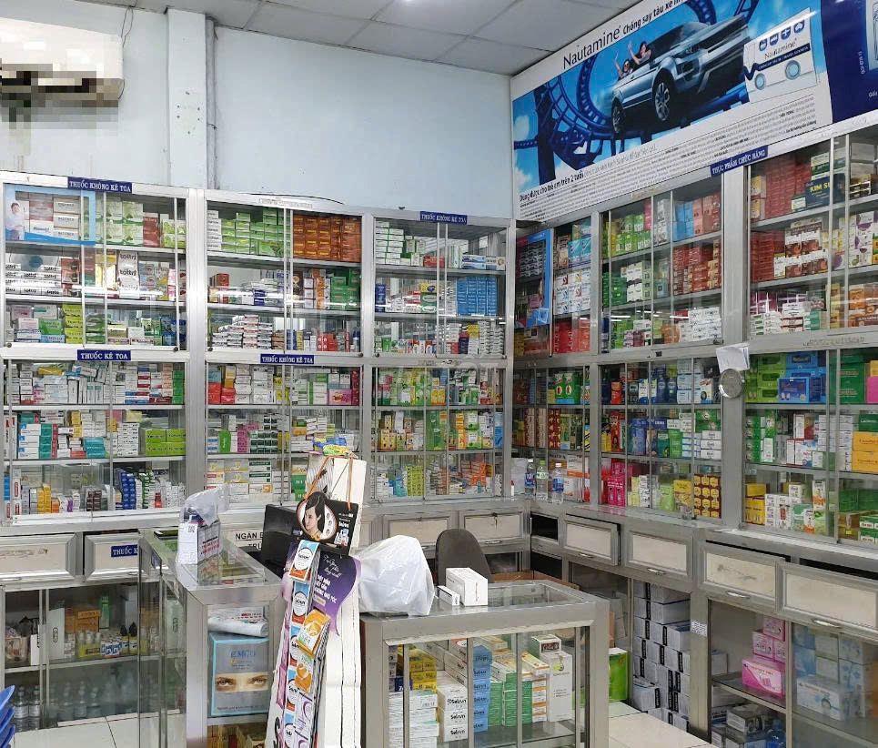 Góc 2 Mặt Tiền Dương Quảng Hàm 80m2 Có 3 Lầu 3 Phòng Gần PhạmHuyThông