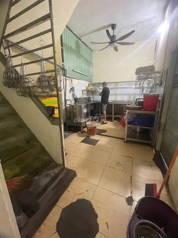 góc 2 Mặt Tiền Thích Quáng Đức 150m2 Có 1 Lầu Cho làm quán ăn 23Tr