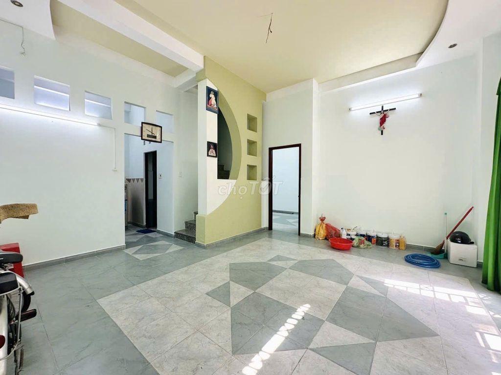 Biệt thự Lê Quang Định – 77m² – Ngang gần 6m – 3 tầng - Hẻm ô tô
