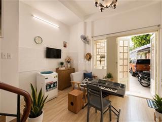 Bán gấp giá nhà cũng bán nhà Hoàng Diệu  – 3 tầng – 111m² – hẻm ô tô 