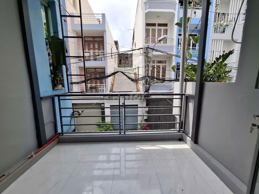 Bán gấp nhà Huỳnh Văn Bánh – Phú Nhuận – 45m² – 2 tầng – Hẻm ô tô 