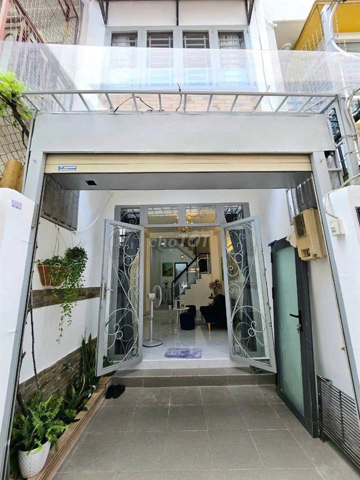 Bán nhà Hoàng Hoa Thám – Bình Thạnh – 35m² – Ô tô đỗ ngay cửa