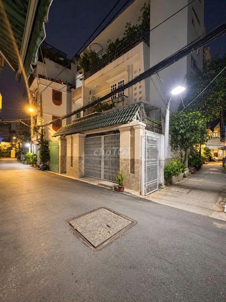 Bán nhà Thích Quảng Đức – Phú Nhuận – 69m² – hẻm ô tô tận cửa