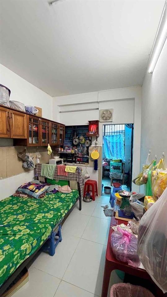 nhà gần phan xích long 43m2 c2 tầng ntct