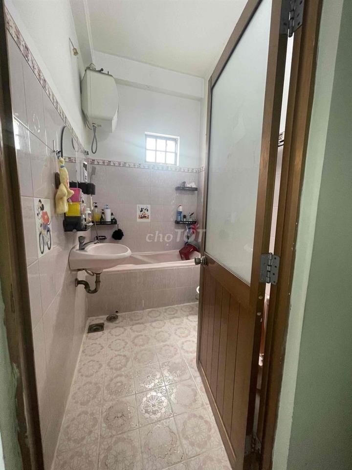 nhà quận 3 chính chủ lâu đời  4 tầng btct