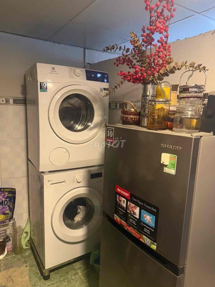 Khu ẩm thực phan xích long hẻm xe hơi 36 m2