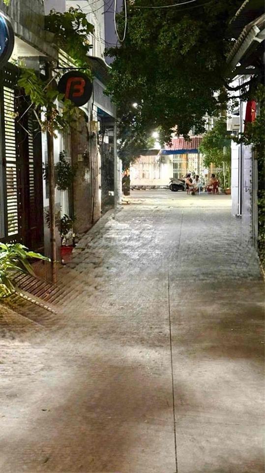 nhà rộng 45 m 2 - ngang 4,5 - nở hậu 7 m