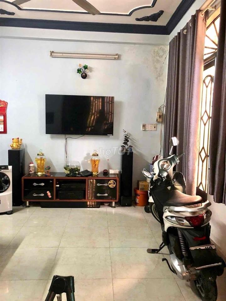 nhà rộng 45 m 2 - ngang 4,5 - nở hậu 7 m