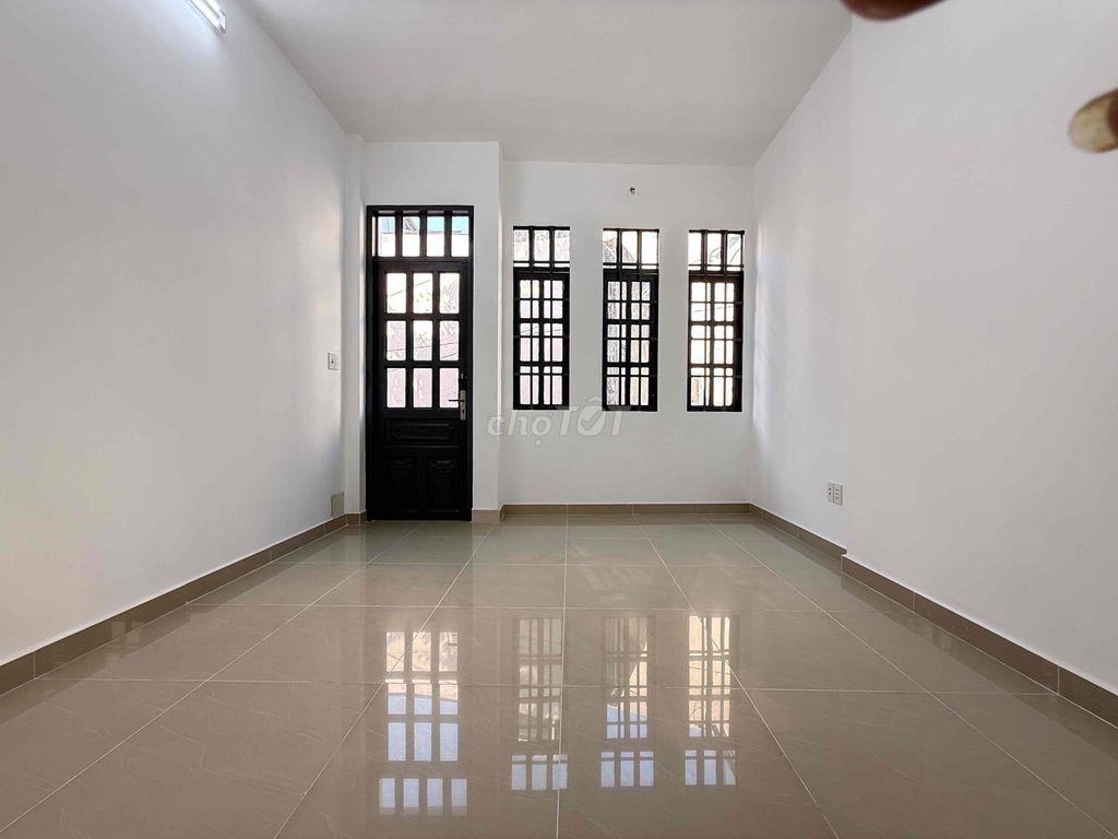 Nhà hẻm xe hơi Phan Văn Trị, 46m2 có phòng ngủ tầng trệt