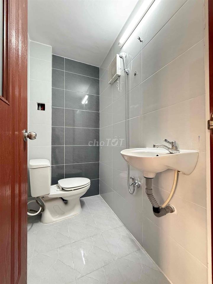Nhà hẻm xe hơi Phan Văn Trị, 46m2 có phòng ngủ tầng trệt