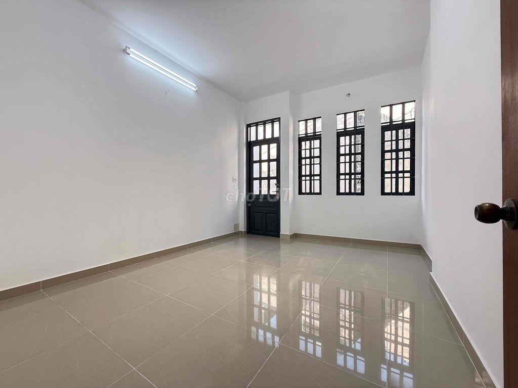 Nhà hẻm xe hơi Phan Văn Trị, 46m2 có phòng ngủ tầng trệt