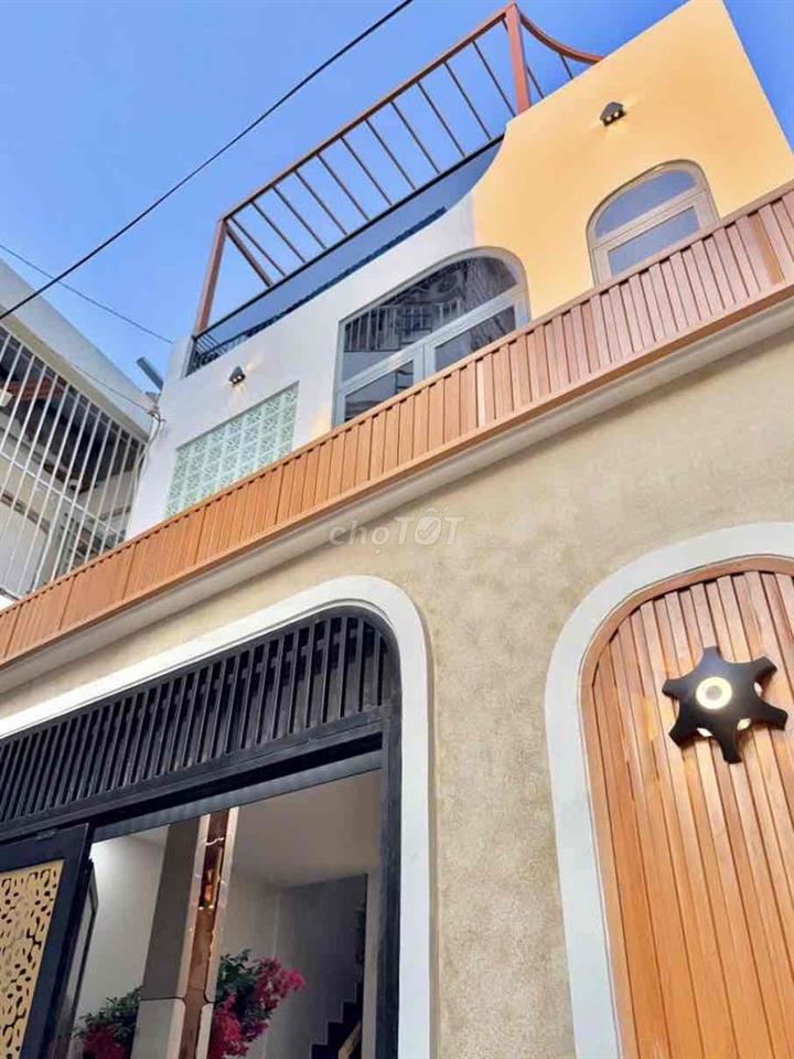 NHÀ MỚI FULL NỘI THẤT CAO CẤP, 3 TẦNG LẦU 64m2 GIA 6,990 TỶ