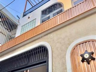 NHÀ MỚI FULL NỘI THẤT CAO CẤP, 3 TẦNG LẦU 64m2 GIA 6,990 TỶ