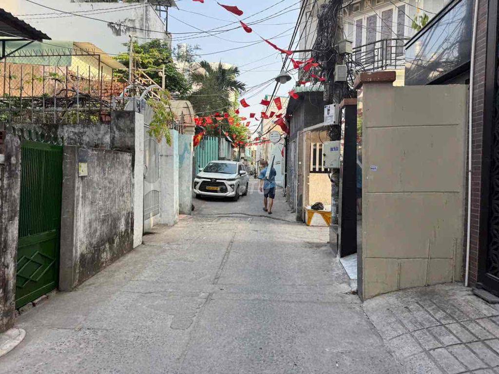 NHÀ MỚI FULL NỘI THẤT CAO CẤP, 3 TẦNG LẦU 64m2 GIA 6,990 TỶ
