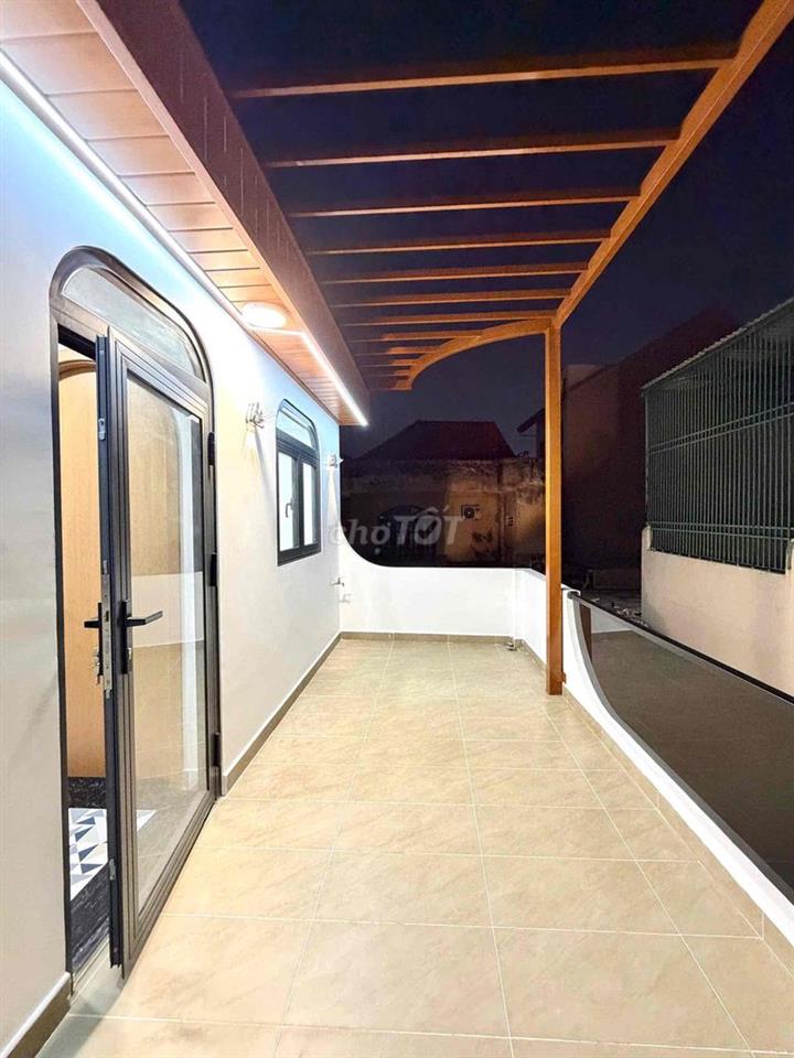NHÀ MỚI FULL NỘI THẤT CAO CẤP, 3 TẦNG LẦU 64m2 GIA 6,990 TỶ