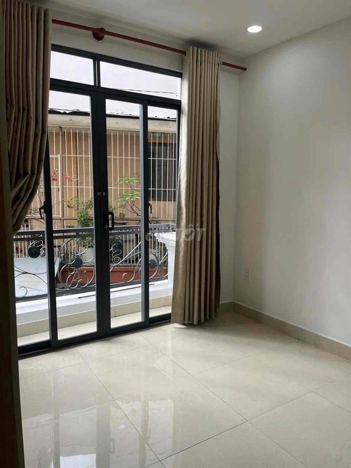 CHỈ 5.3 TỶ – SÁT HẺM Ô TÔ
