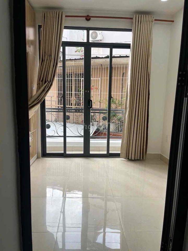 CHỈ 5.3 TỶ – SÁT HẺM Ô TÔ