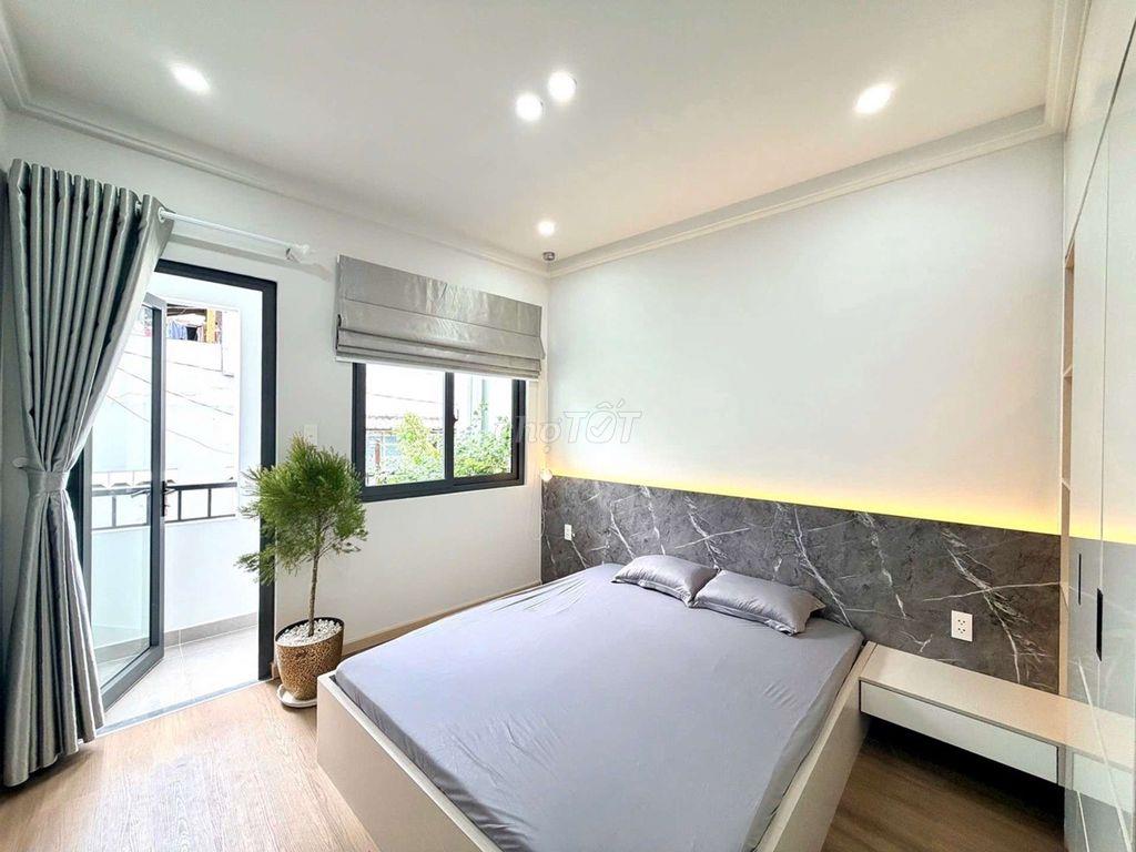 NHÀ MỚI FULL NỘI THẤT – GIÁ 6,95 TỶ – SÁT QUẬN 1