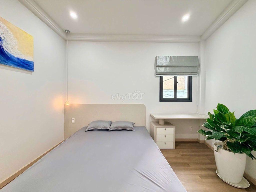 NHÀ MỚI FULL NỘI THẤT – GIÁ 6,95 TỶ – SÁT QUẬN 1