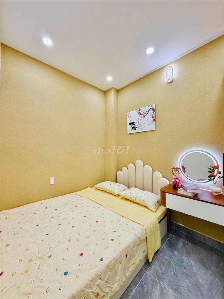 NGAY TRƯỜNG ĐH CÔNG NGHIỆP – 50M2 – 2 TẦNG – 3PN – FULL NỘI THẤT