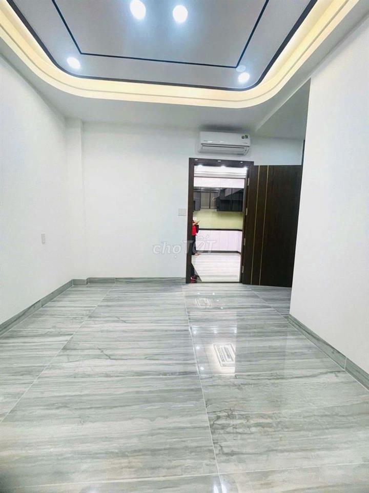 Xe hơi ngủ trong nhà - chỉ nhỉnh 69tr/m2s  - sổ A4 - 5 tầng - 4PN 5WC
