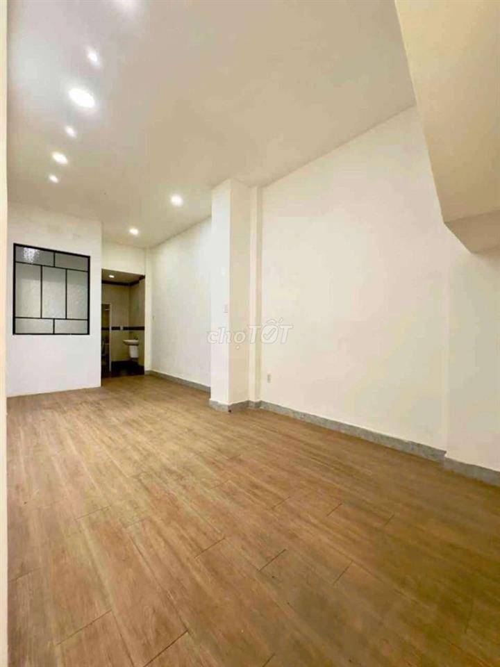 GIẢM GẦN 2 TỶ - MT NGUYỄN ĐÌNH CHÍNH - PHÚ NHUẬN 4,8X22M - 23 TỶ