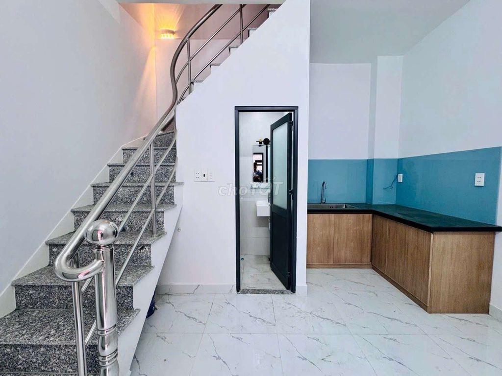 NHÀ QUẬN 1 - 6.2 TỶ - CĂN GÓC - SÁT MẶT TIỀN HOÀNG SA