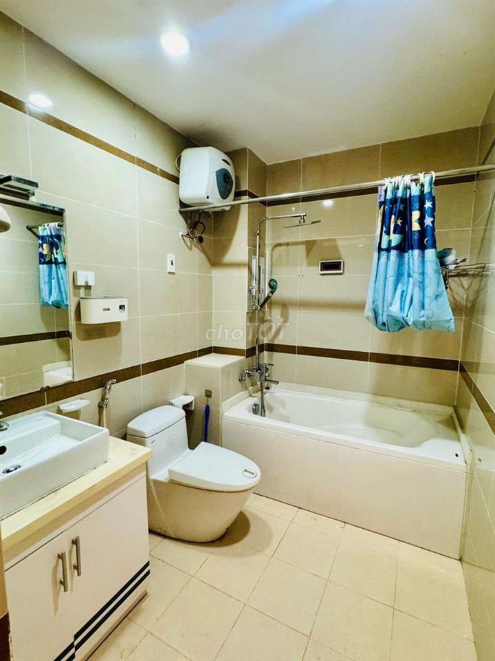 NHÀ ĐẸP HẺM XE TĂNG XỊN HƠN MẶT TIỀN -THÀNH THÁI -QUẬN 10 - CHỈ 26 TỶ