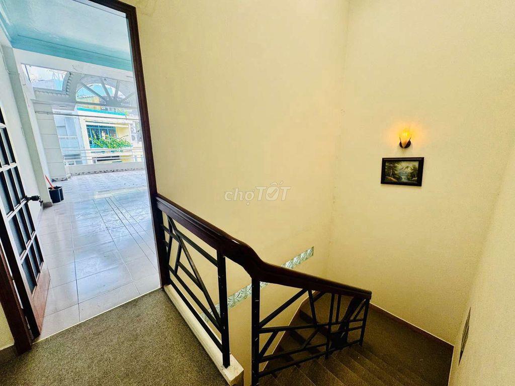 NHÀ ĐẸP HẺM XE TĂNG XỊN HƠN MẶT TIỀN -THÀNH THÁI -QUẬN 10 - CHỈ 26 TỶ