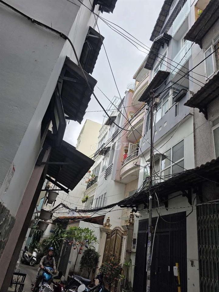 CHỦ ĐỔI NHÀ LỚN BÁN NHÀ - 10M - RA ĐƯỜNG TRƯỜNG SA QUẬN 3 -5 TẦNG BTCT