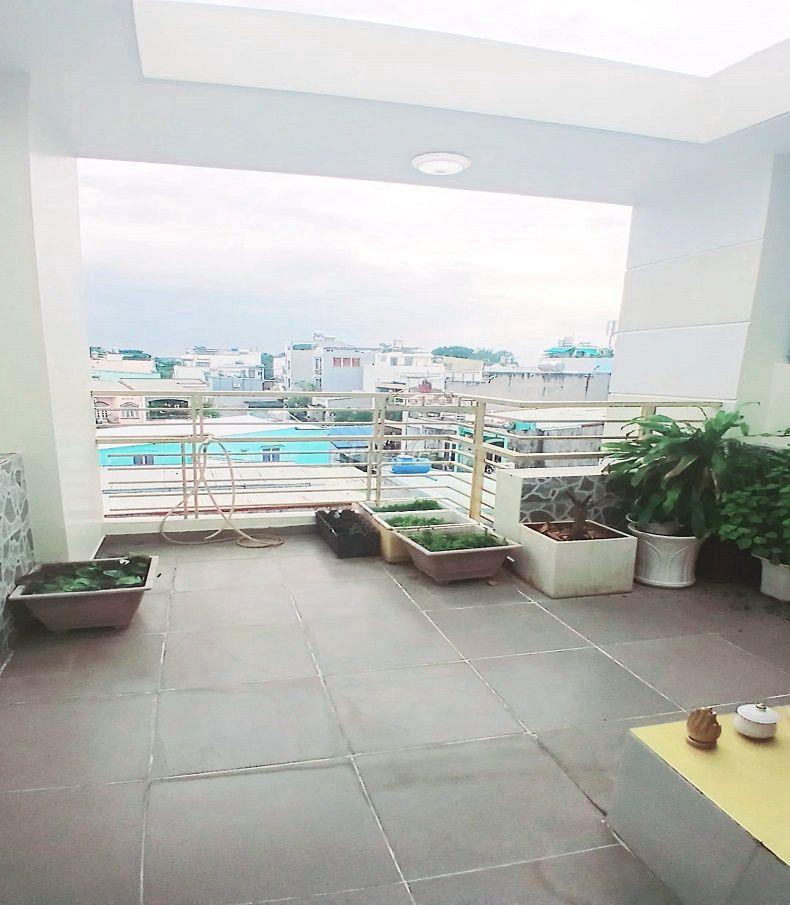 Xe ngủ trong nhà Quang Trung, P10, Gò Vấp, 79m2, 4 tầng, 4PN, nỏ hậu