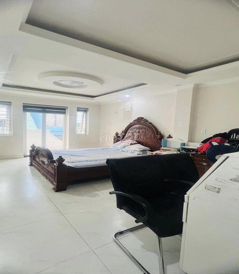 Bán nhà HXH ngộp, Nguyễn Thái Bình, Q1, 85m², 5 tầng, thang máy.