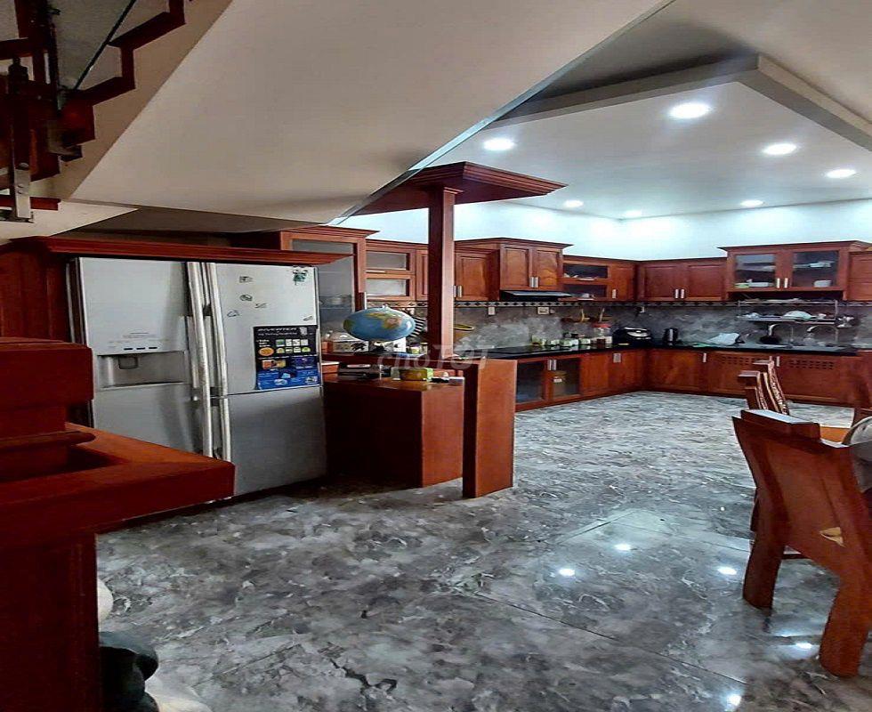 Nhà MT KD ngay Nguyễn Ảnh Thủ, P. Trung Mỹ Tây, TP HCM, 138m2, 5 tầng