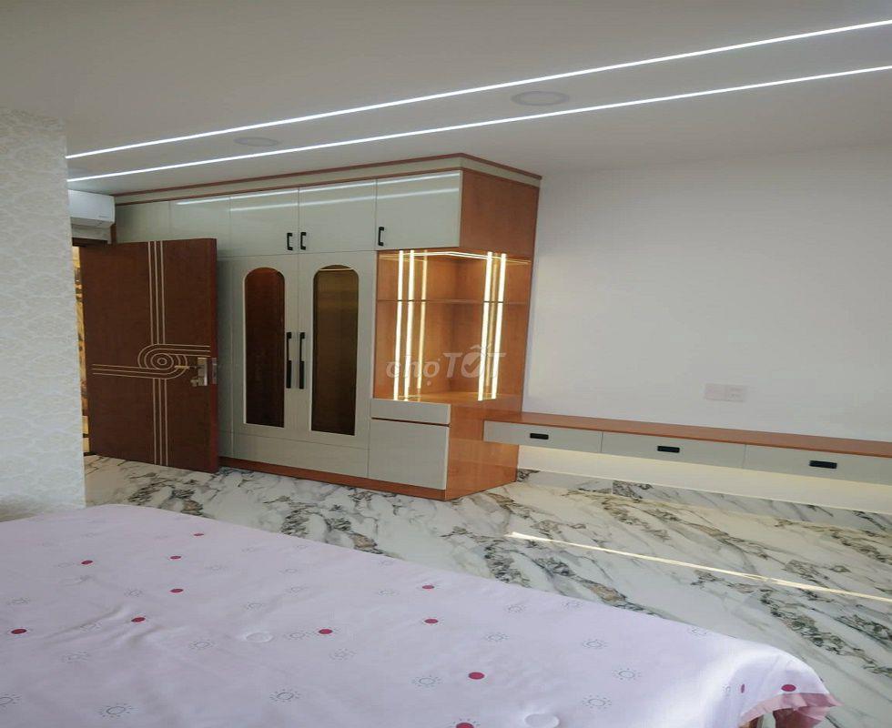 Bán nhà HXH Tân Thới Nhất 05, ĐHT, HCM, 54m2, 5 tầng, tặng nội thất
