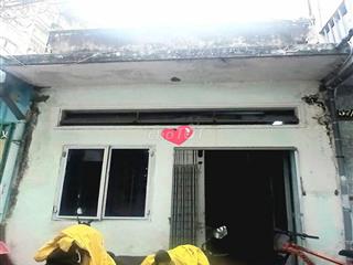 Bán nhà HXH nhỏ Trần Nhân Tôn, P9, Q5, 50m², 2 tầng, giá rẻ.