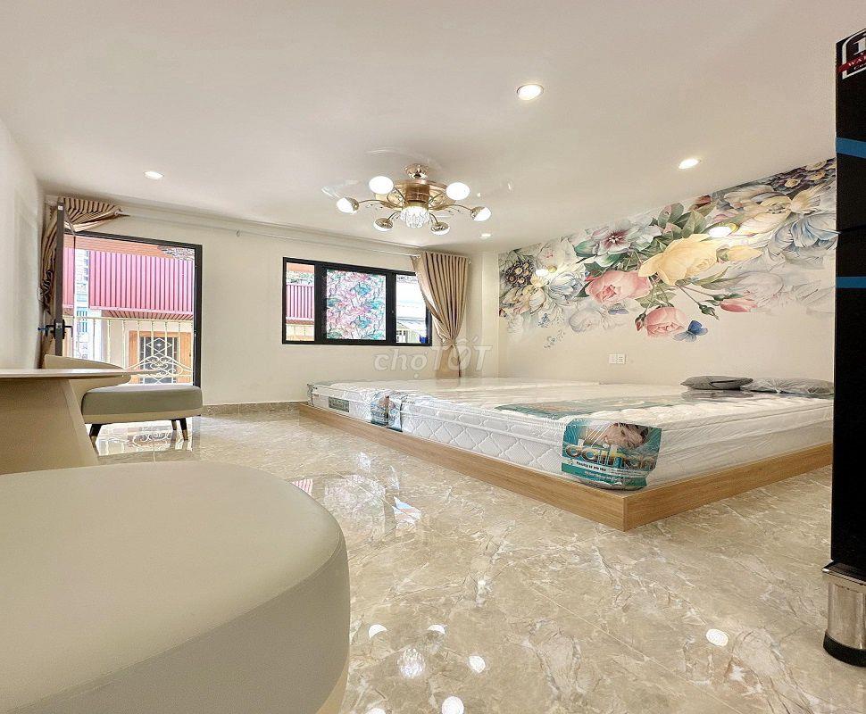 Bán CHDV HXH đường Calmette, Nguyễn Thái Bình, Q1 cũ, 50m2, 4 tầng,