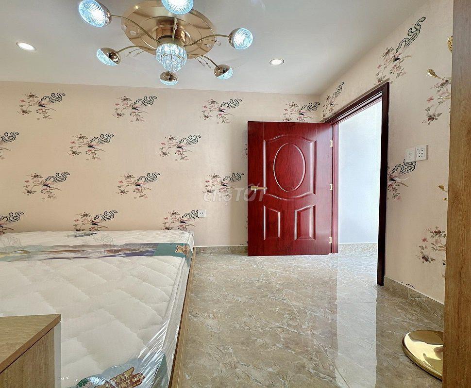 Bán CHDV HXH đường Calmette, Nguyễn Thái Bình, Q1 cũ, 50m2, 4 tầng,
