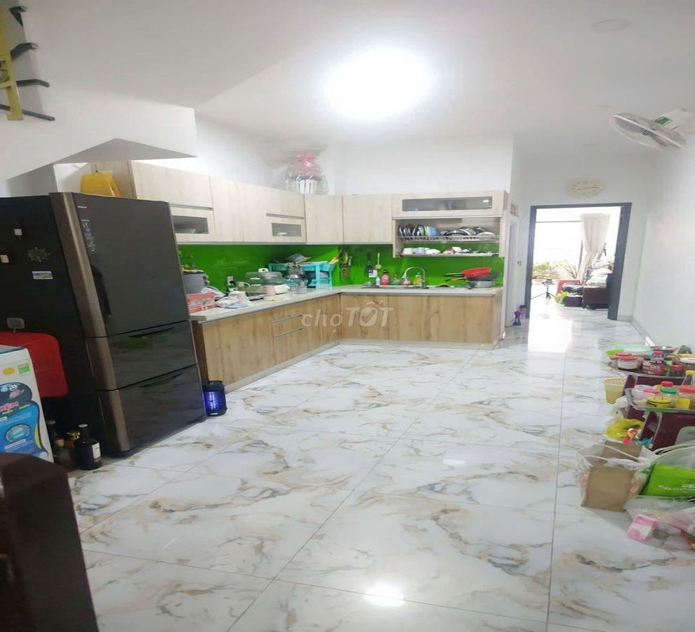 Bán nhà HXH VF3, đường Nguyễn Kiệm, P. Đức Nhuận, TPHCM, 84m2, 4 tầng
