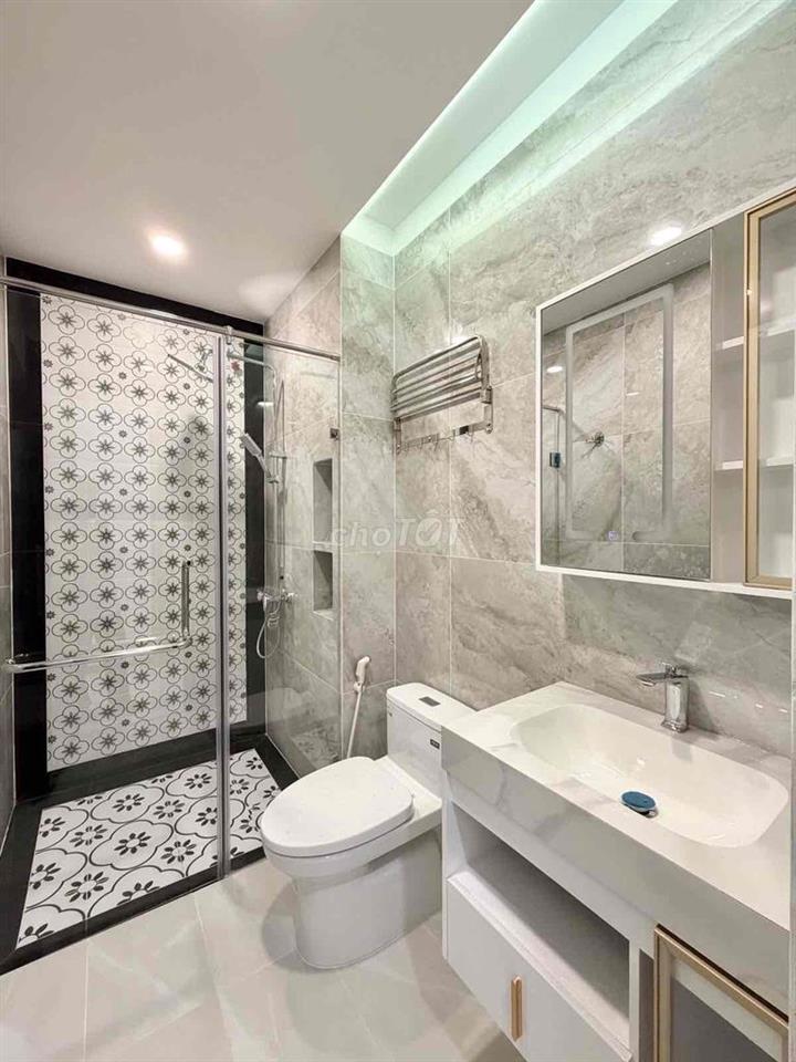 BẠCH ĐẰNG, NGÃ TƯ HÀNG XANH - 49M2 (4x12.5) A4 - 6 TẦNG THANG MÁY