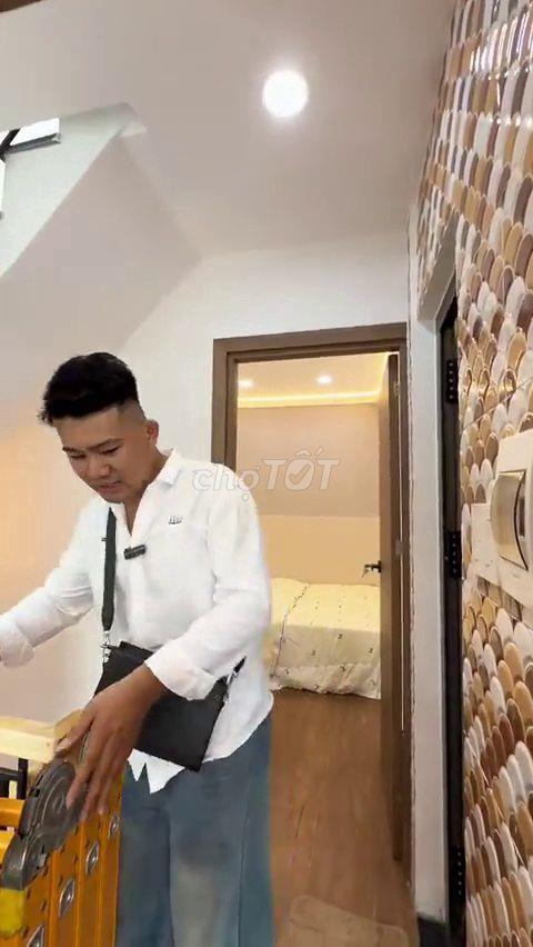 Bán nhà Phú Nhuận 4 tầng 4 phòng ngủ giá chỉ hơn 4 tỷ cực hiếm
