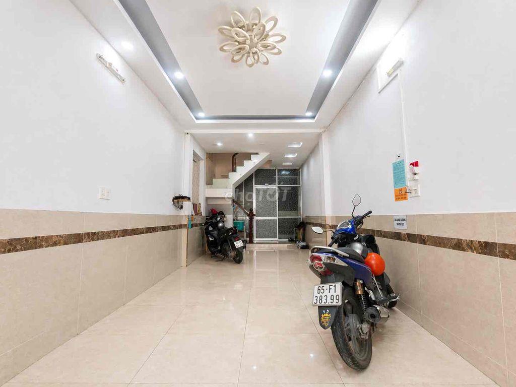 1 TỶ NHỈNH – CHDV 4 TẦNG 7PN – HẺM XE HƠI 1 TRỤC – SÁT MẶT TIỀN